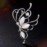 elegant brooch accessory for women also usable as a medal